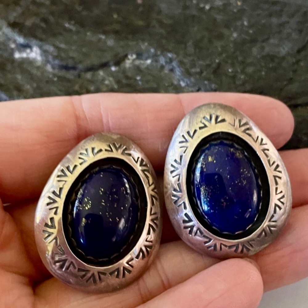 Native American Vintage Lapis Clip Earrings - Picture 8 of 12